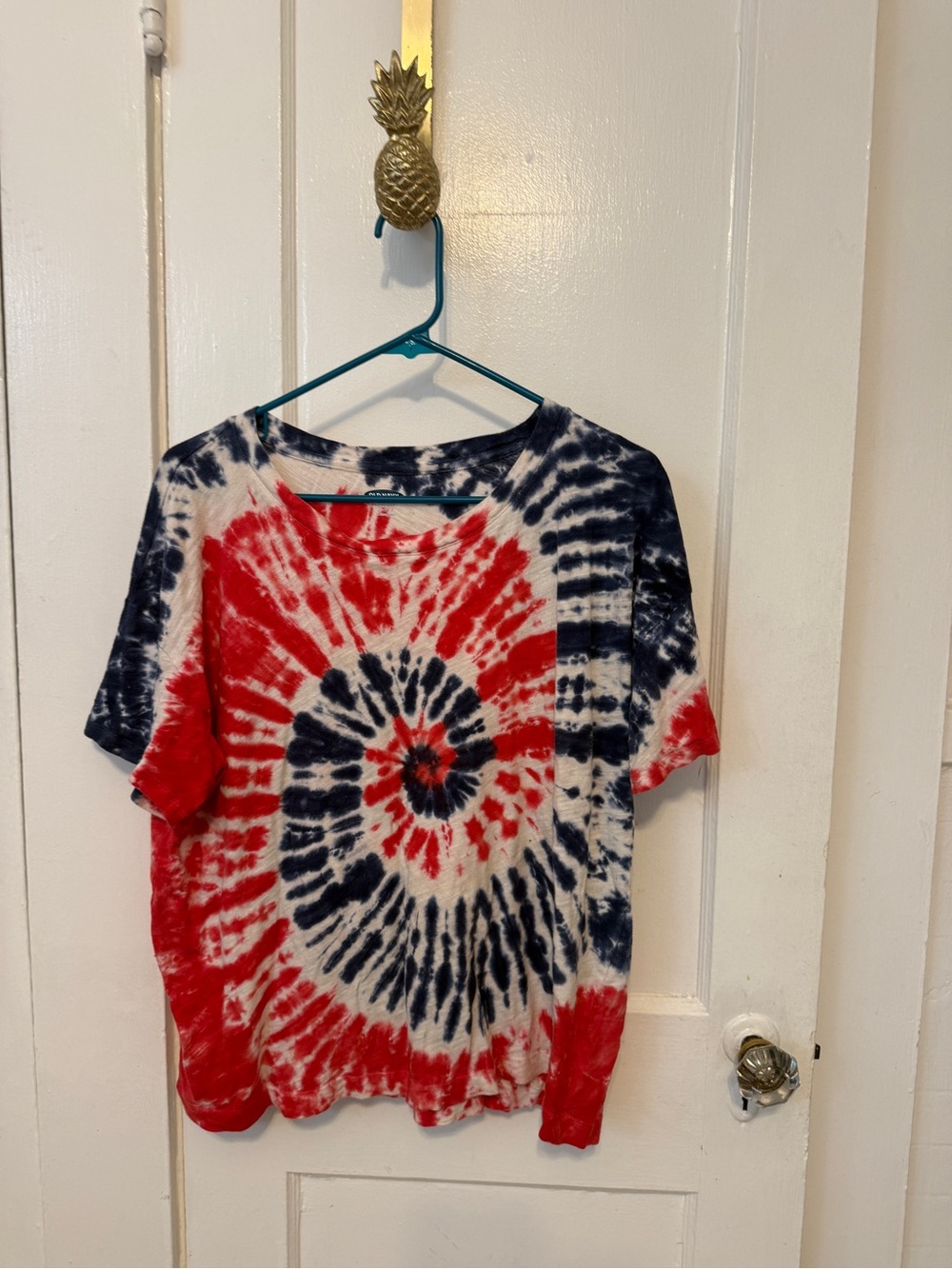 Old Navy Red Navy White Spiral Tie-Dye Tee